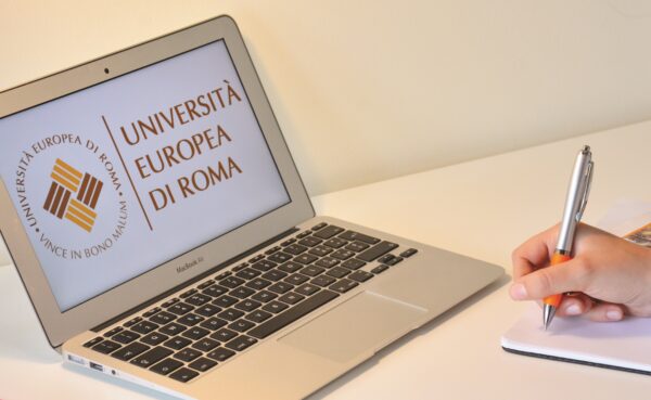 Università Europea: Radio Onda UER è partita
